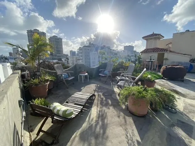 Fresh Tropical Colonial Style Walk-Up- Rooftop Terrace- Beach View San Juan